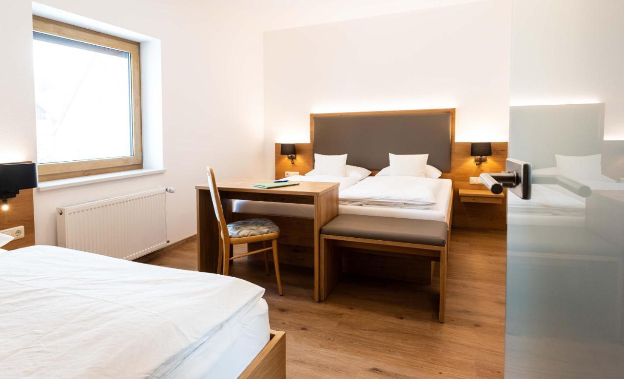 Hotel Gasthof Rosenwirt Au in der Hallertau エクステリア 写真
