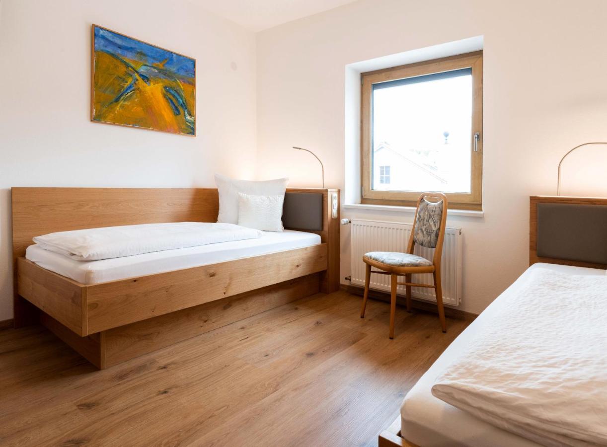 Hotel Gasthof Rosenwirt Au in der Hallertau エクステリア 写真