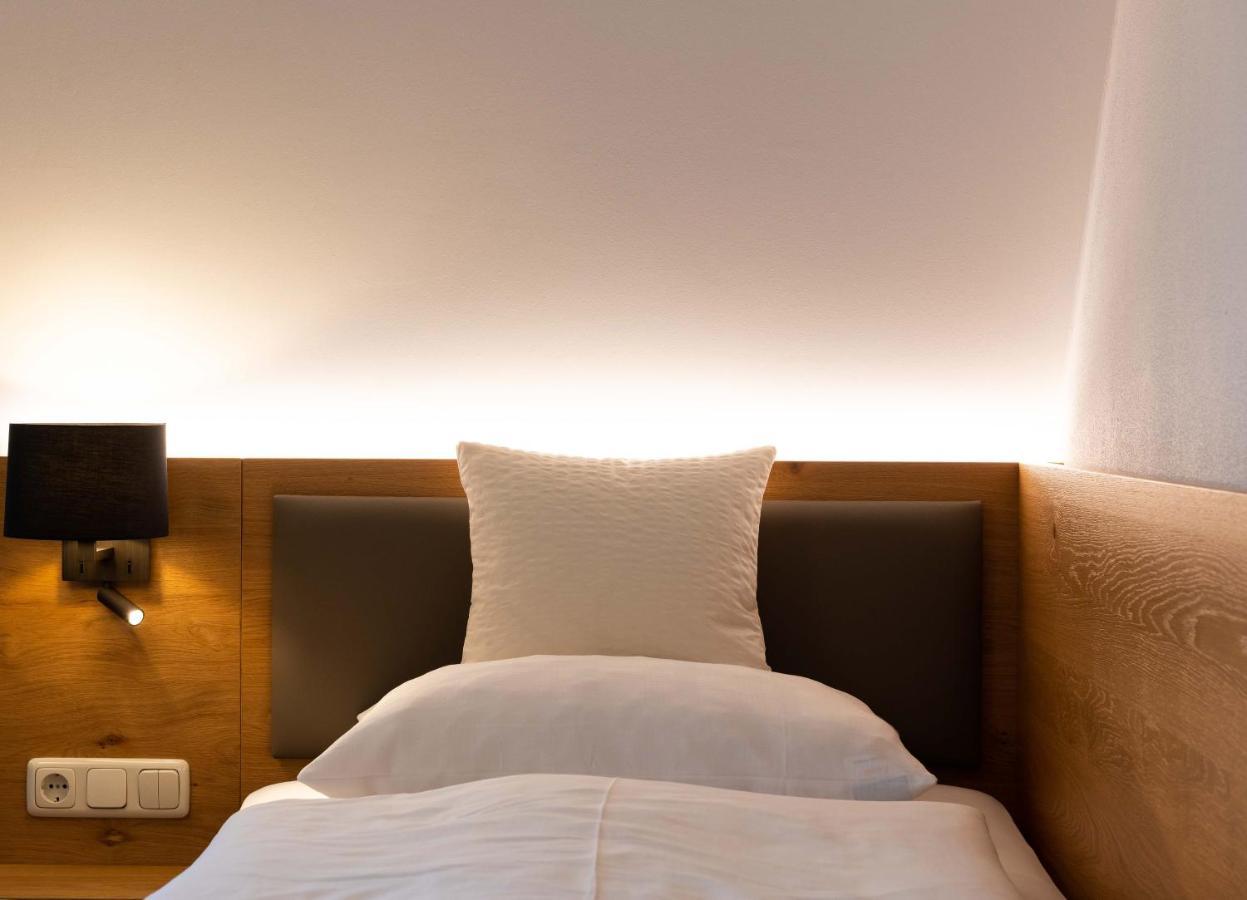 Hotel Gasthof Rosenwirt Au in der Hallertau エクステリア 写真